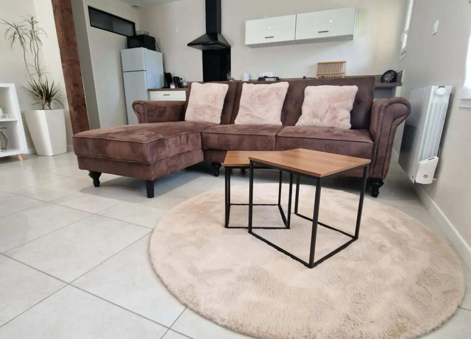 Appartement Avec Exterieur Pour 3 A 4 Personnes Véranne