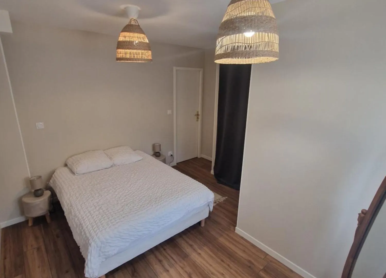 Apartman Appartement Avec Exterieur Pour 3 A 4 Personnes Véranne