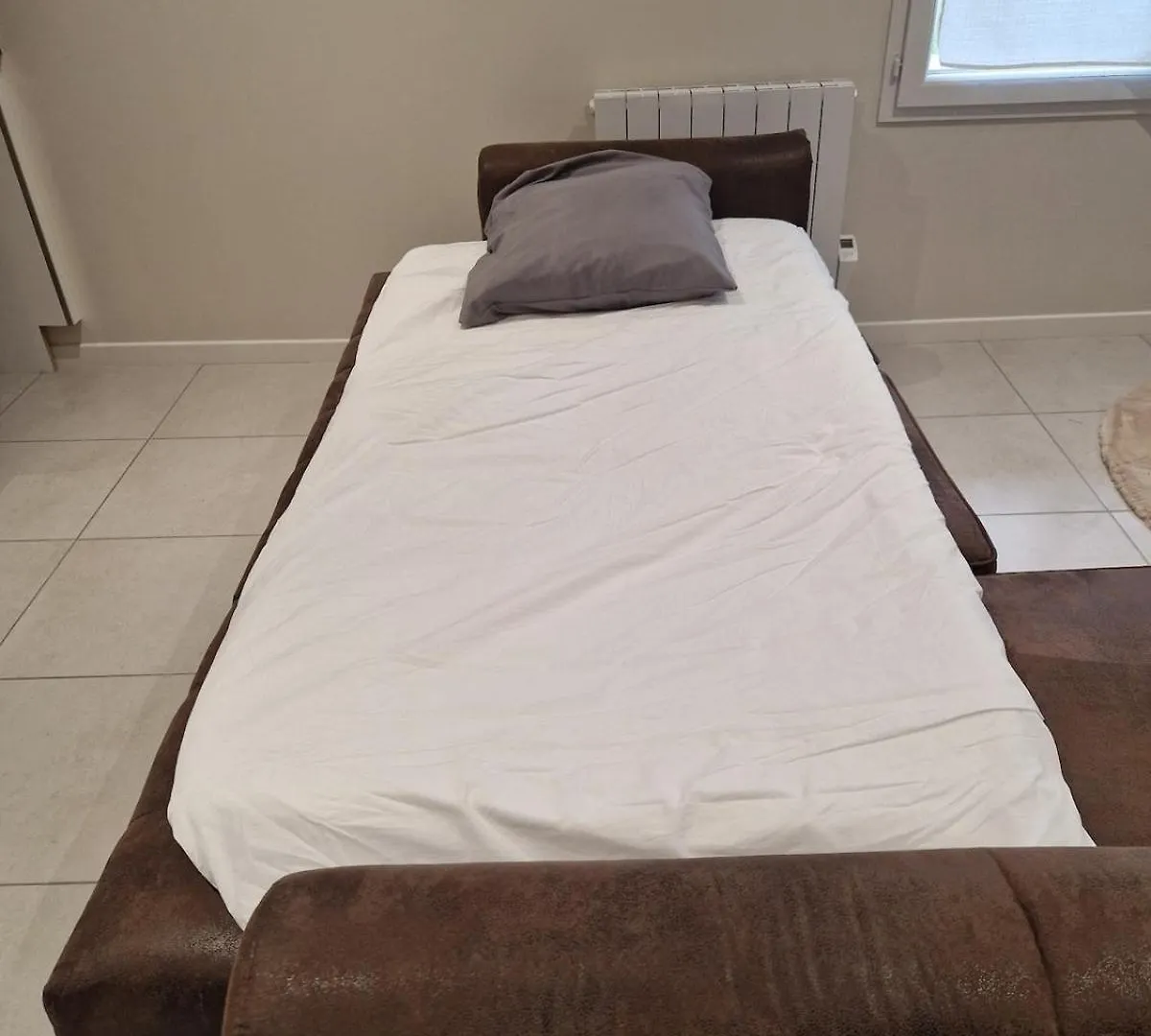 Appartement Avec Exterieur Pour 3 A 4 Personnes Véranne